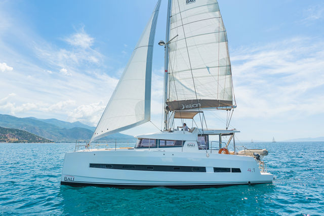 Bali Catamarans 4.1 Neusis