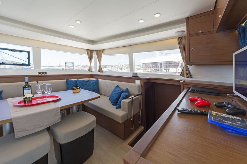 Lagoon 45 Thetis