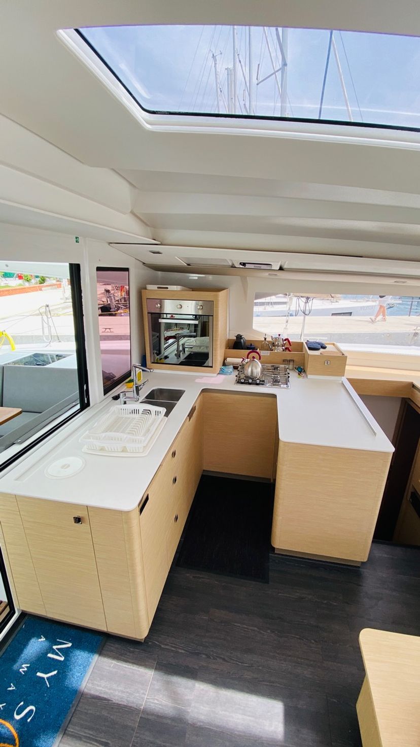 Fountaine Pajot 42 Capella 1