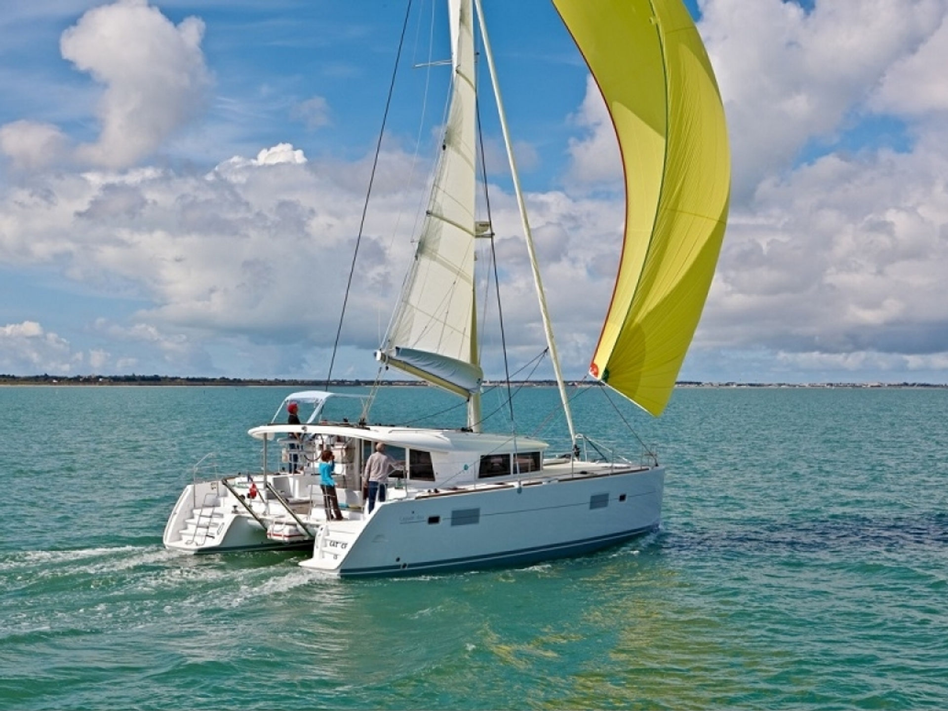 5984702410000102701_Lagoon_400_S2_-_Ipanema_main.jpg