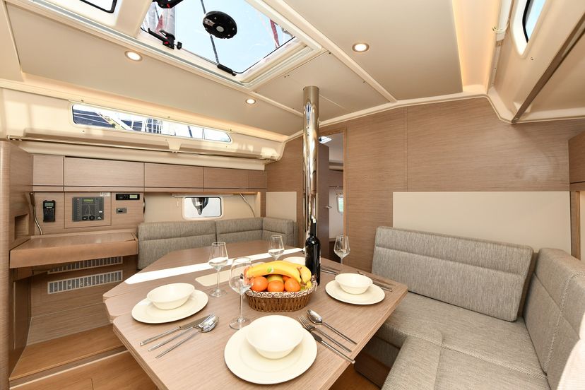 Hanse Yachts HANSE 418 Lauda