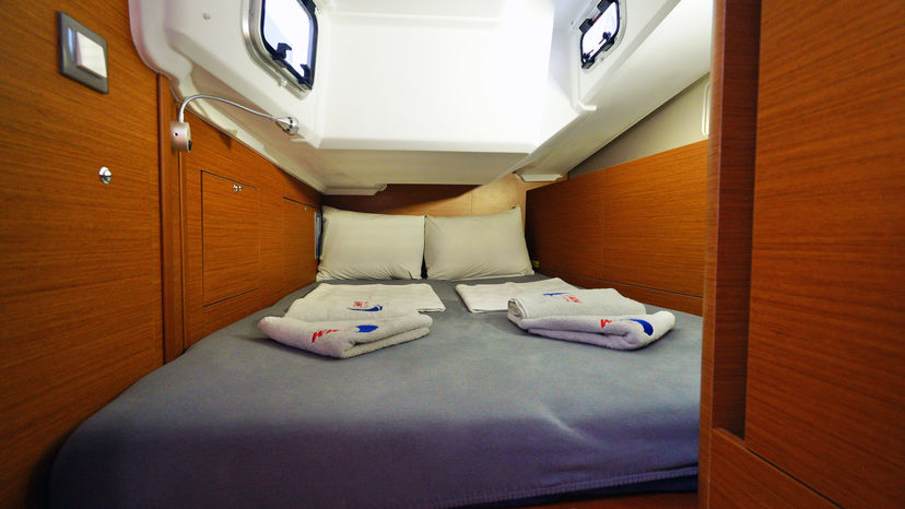 Jeanneau 410 Sail Me