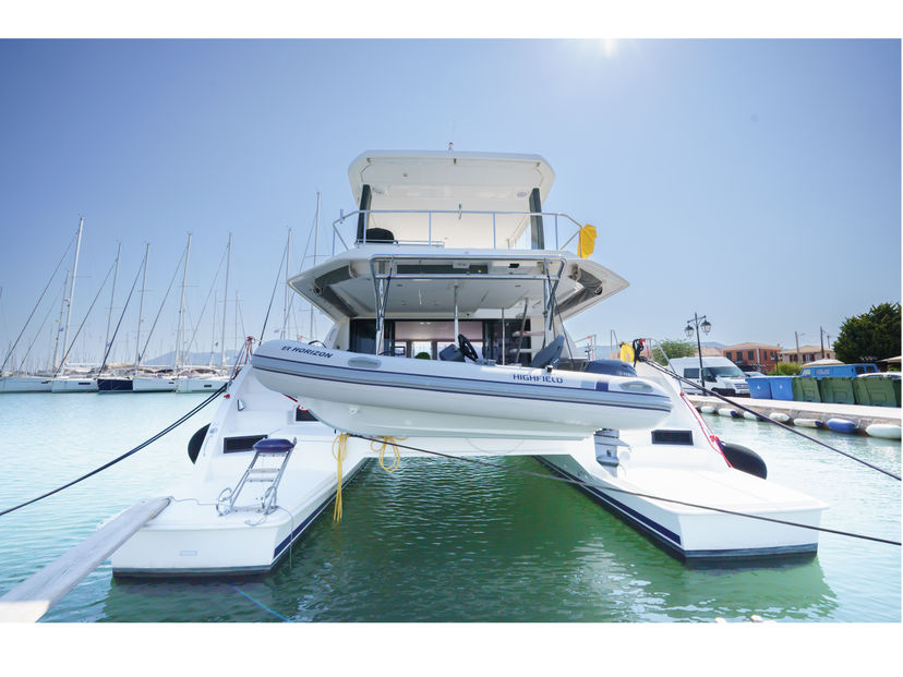 Leopard Catamarans 43 Horizon