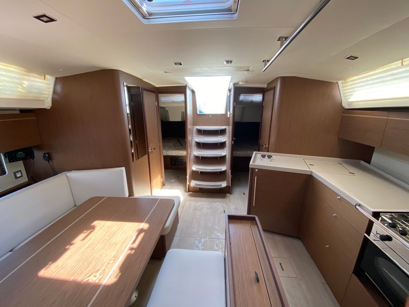 Beneteau OCEANIS 46.1 Dream Team