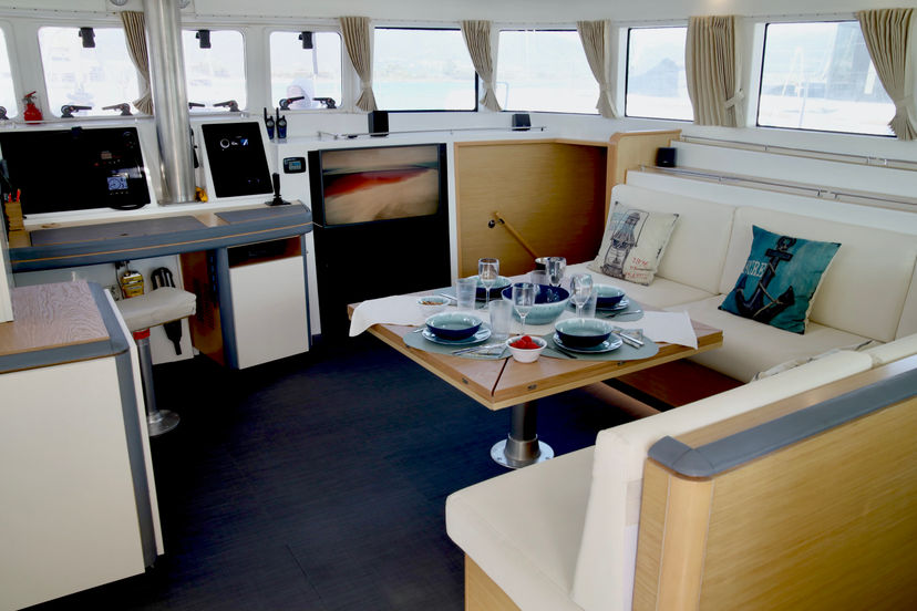 Lagoon 50 Infinity