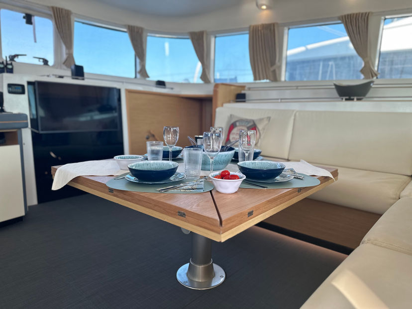 Lagoon 50 Infinity