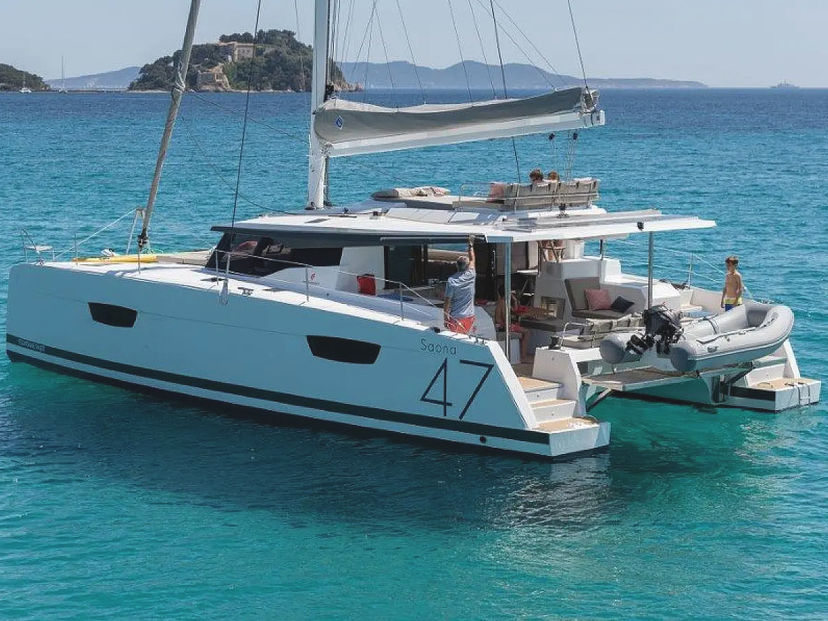 Fountaine Pajot 47 Parrot Ice