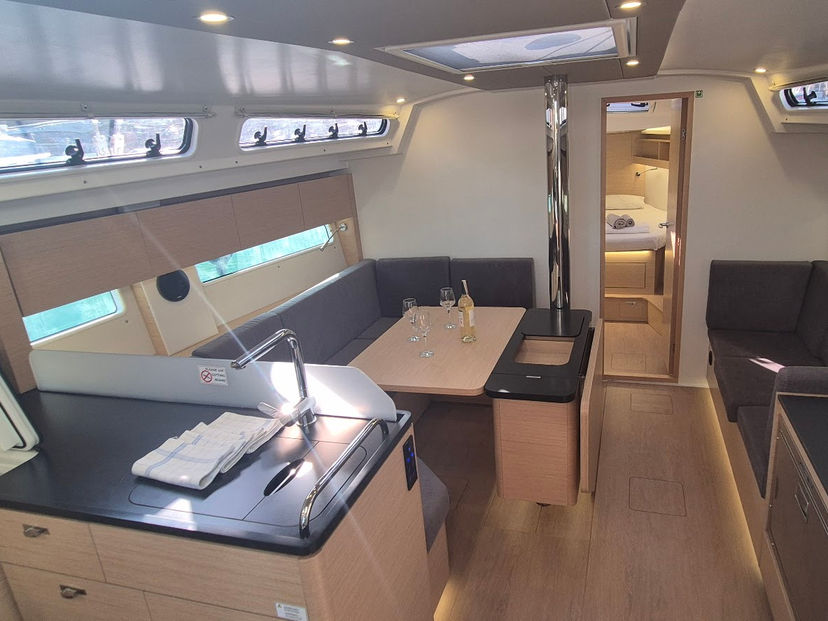 Hanse Yachts 410 Demirs