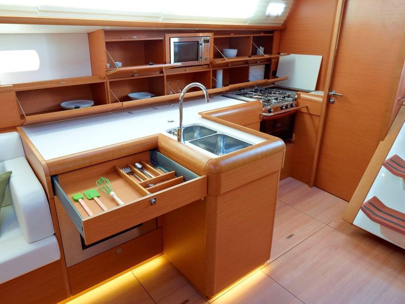Jeanneau 51 Montecarlo