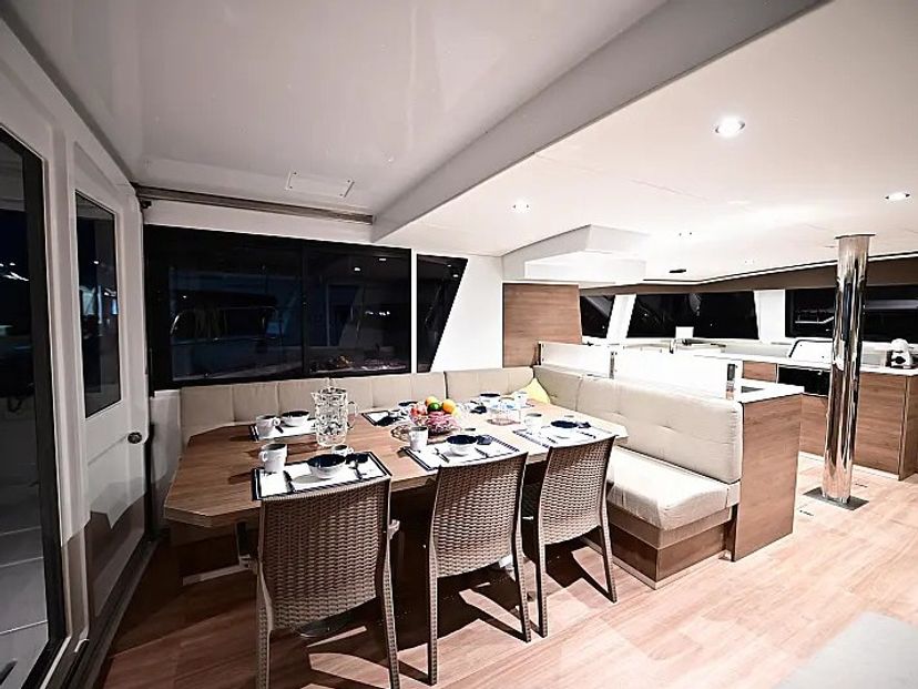 Bali Catamarans 4.6 Tritone