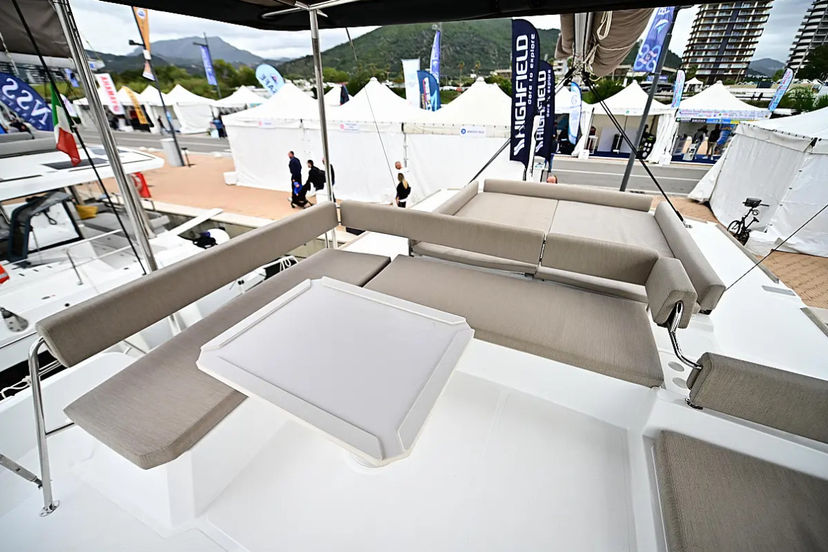 Bali Catamarans 4.6 Tritone