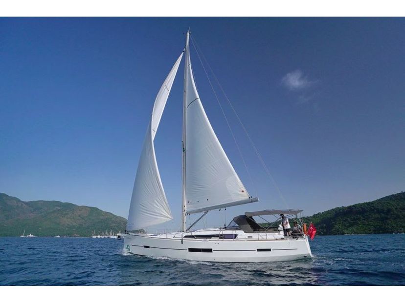 Dufour Yachts GRAND La Esperanza