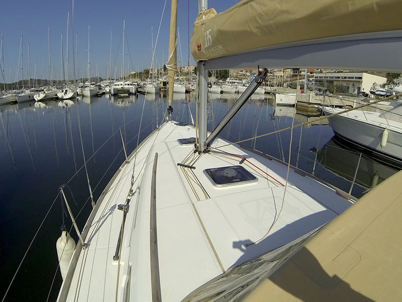 Dufour Yachts GRAND Lara