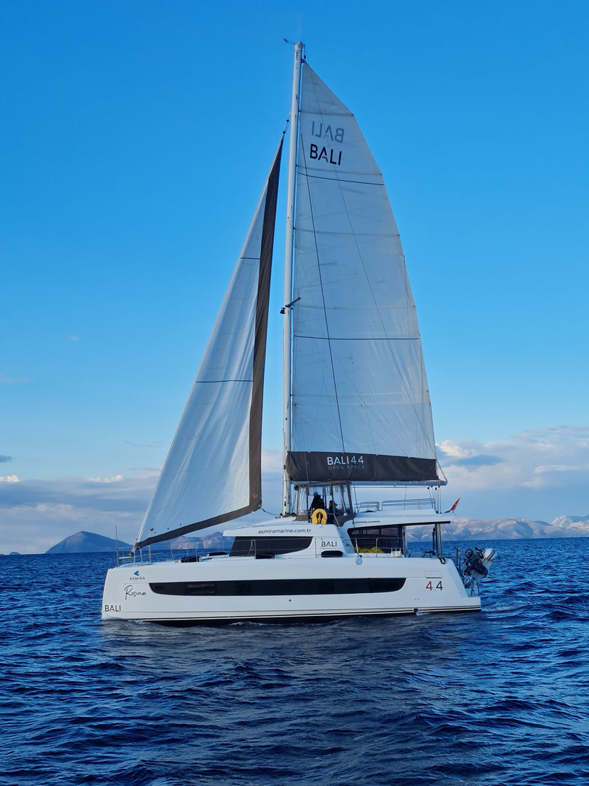 Bali Catamarans 4.4 ROSINA