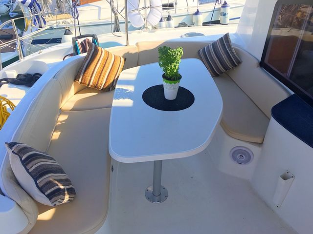 Fountaine Pajot Victoria