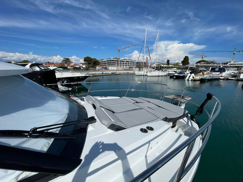 Jeanneau MERRY FISHER 895 Miami Vice