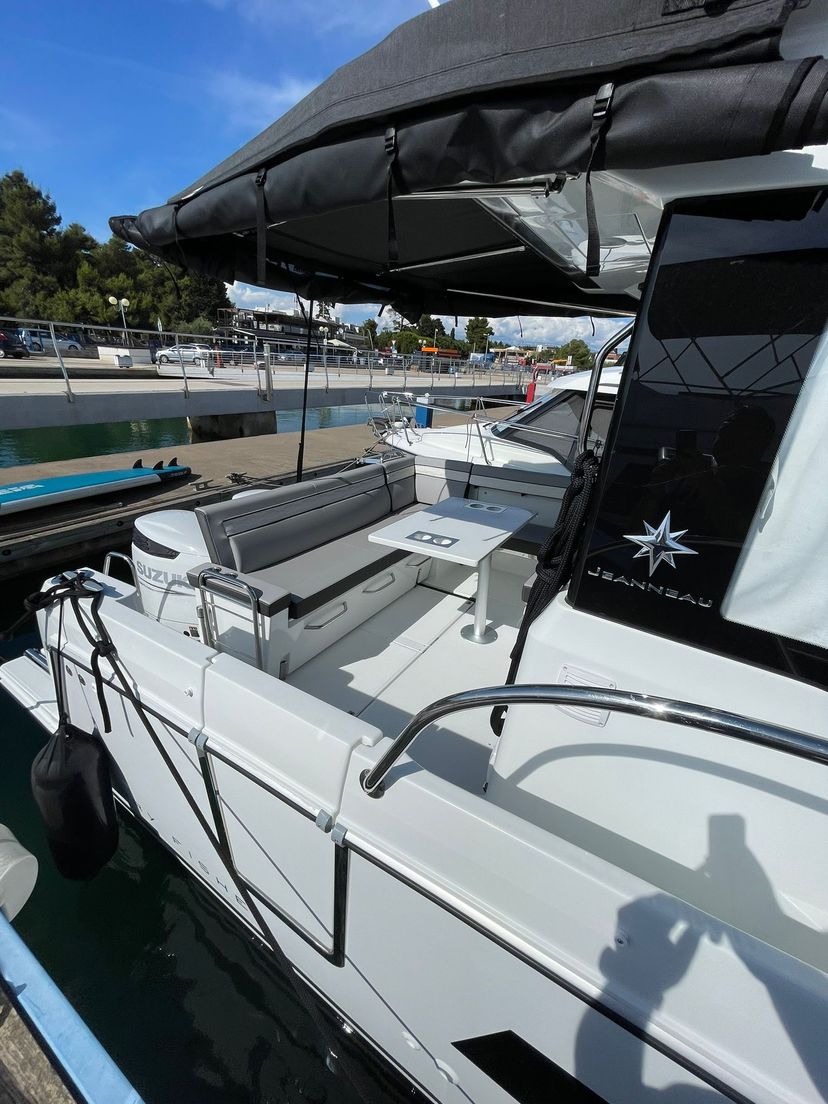 Jeanneau MERRY FISHER 895 Miami Vice