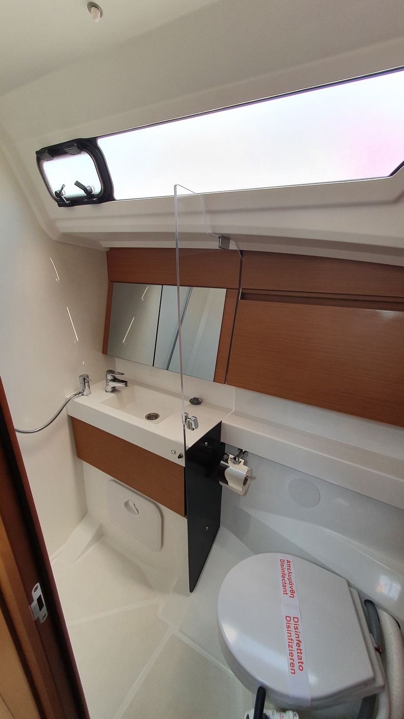 Jeanneau 410 Kymothoe