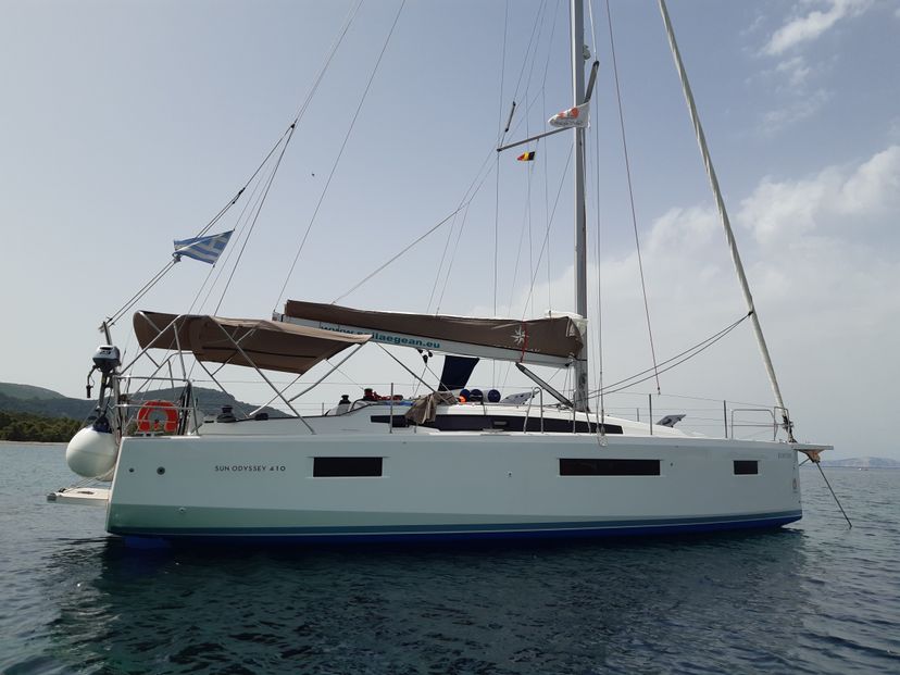 Jeanneau 410 Kymothoe