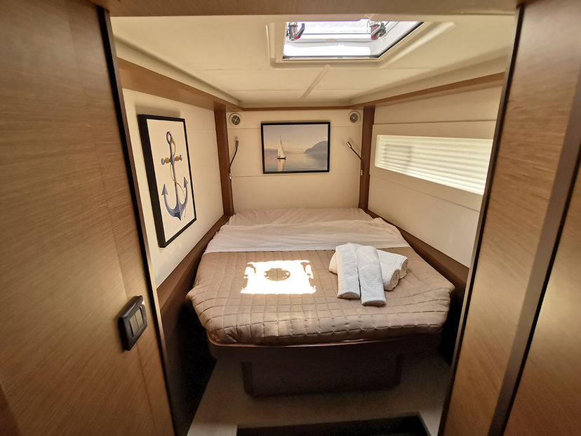 Lagoon 46 GALAXY (air condition, generator, water maker)    _Skippered Only_