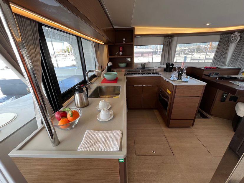 Lagoon 46 KALISI MOU (air condition, generator, water maker)    _Skippered Only_