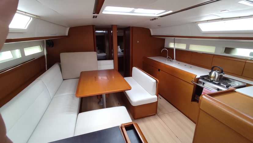 Jeanneau 51 Amfithoe