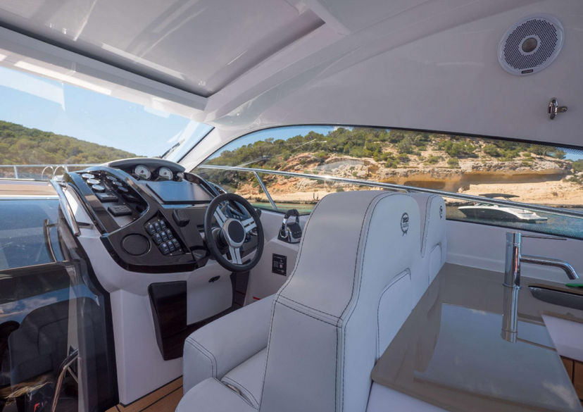 Sessa Marine 38 Wiki Two