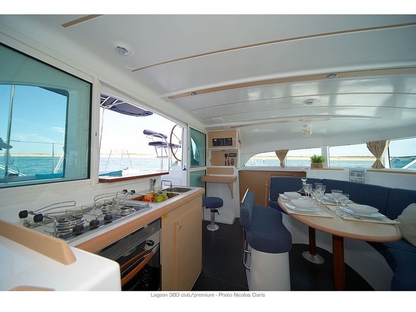 Lagoon 38 PUMA II