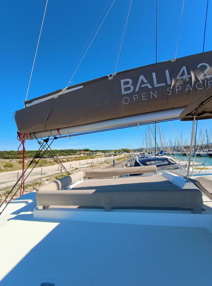 Bali Catamarans 4.2 BETA