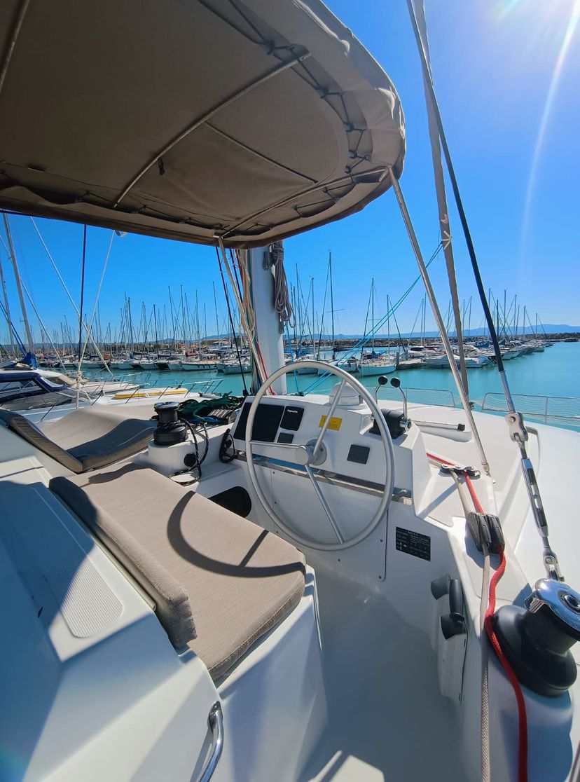 Bali Catamarans 4.2 BETA