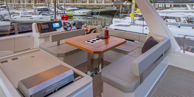 Leopard Yachts 40 Moorings 403 PC Exclusive Plus