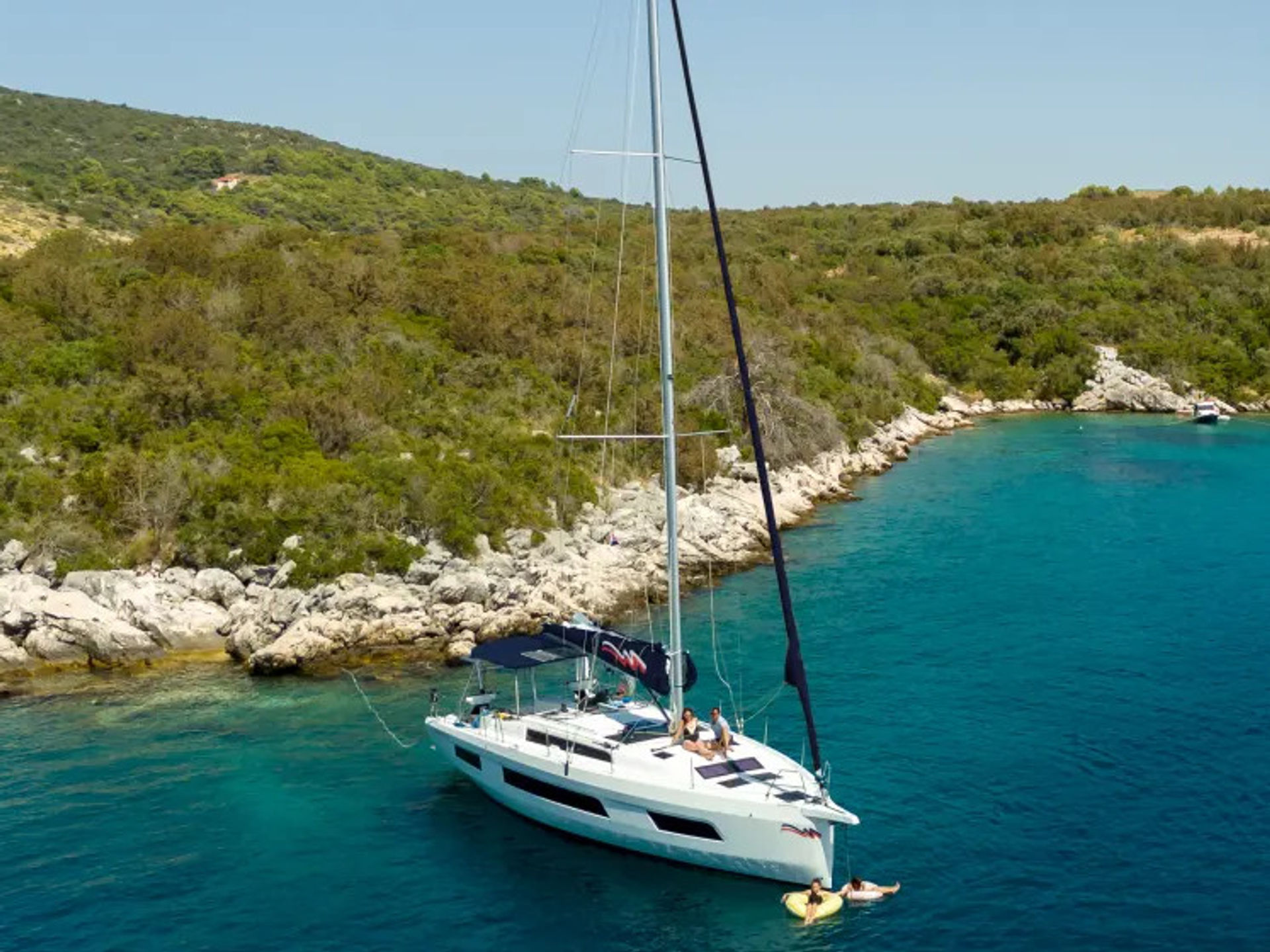 6419591000000102903_Moorings-44.3_MAIN.JPG