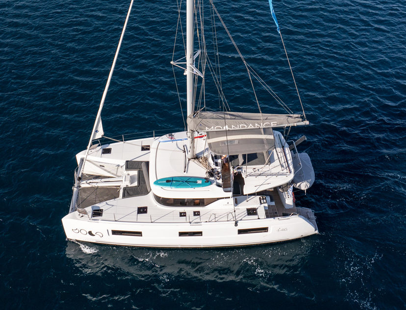 Lagoon 46 MOONDANCE (A/C , generator,watermaker) Skippered Only 