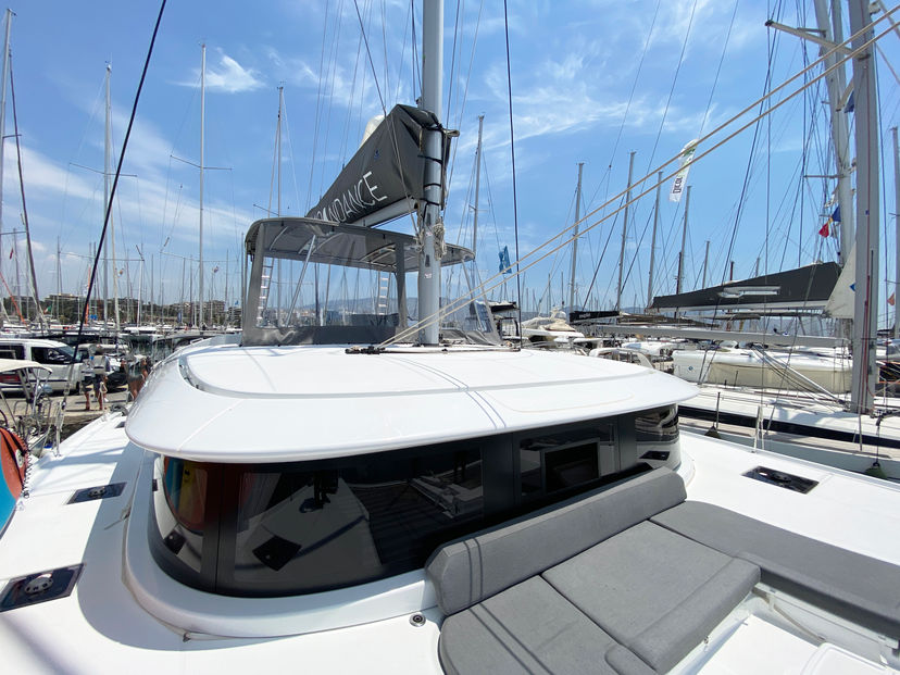Lagoon 46 MOONDANCE (A/C , generator,watermaker) Skippered Only 