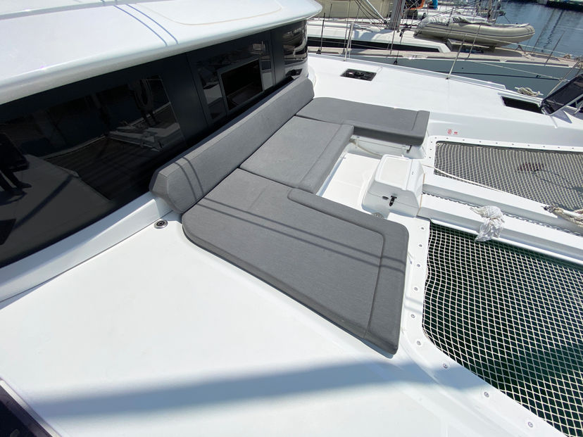 Lagoon 46 MOONDANCE (A/C , generator,watermaker) Skippered Only 