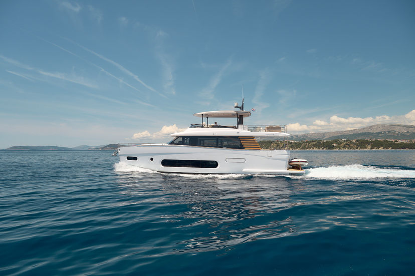 Azimut 66 AVA II