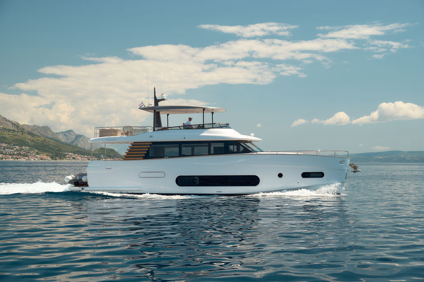 Azimut 66 AVA II