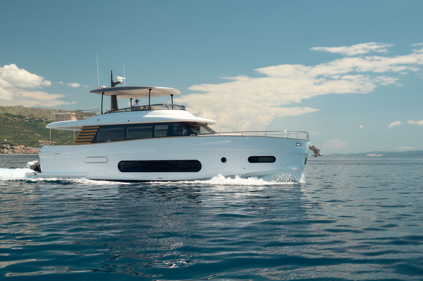 Azimut 66 AVA II