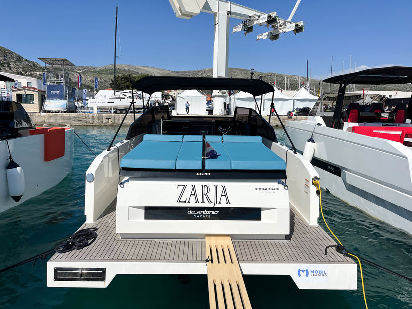 De Antonio Yachts 28 Zarja