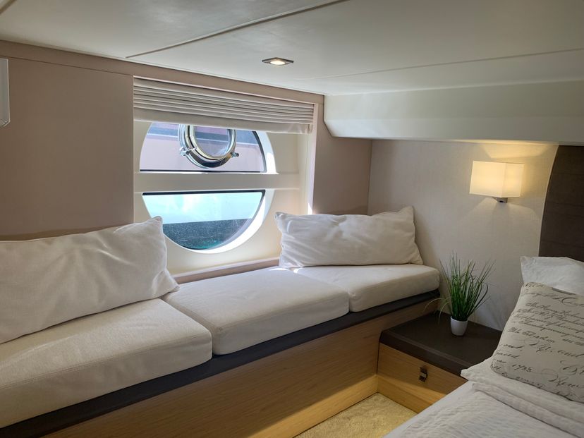 Beneteau MONTE CARLO 5 Sundowner