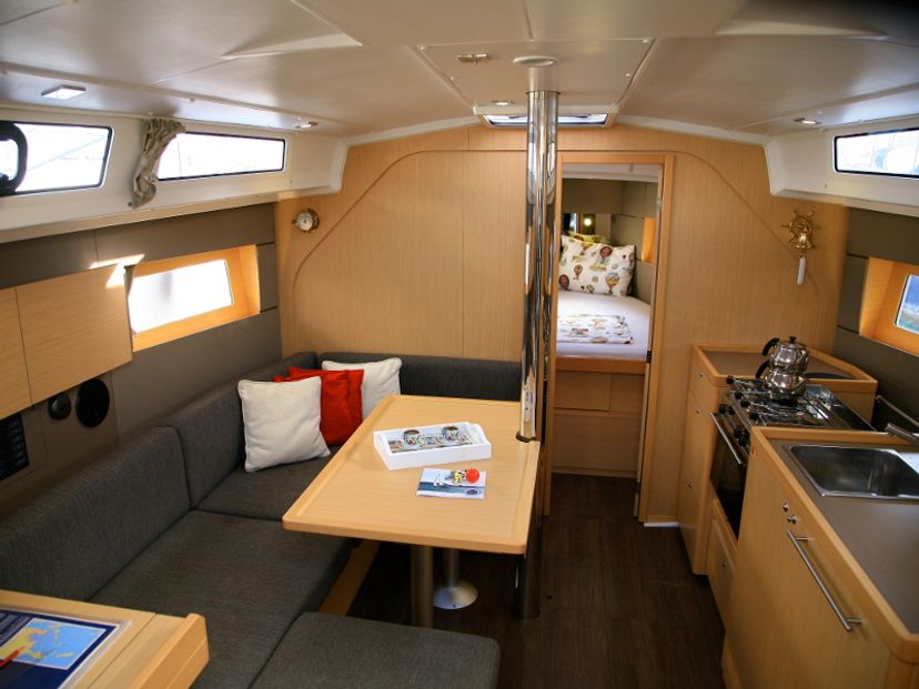 Beneteau 38 ADA