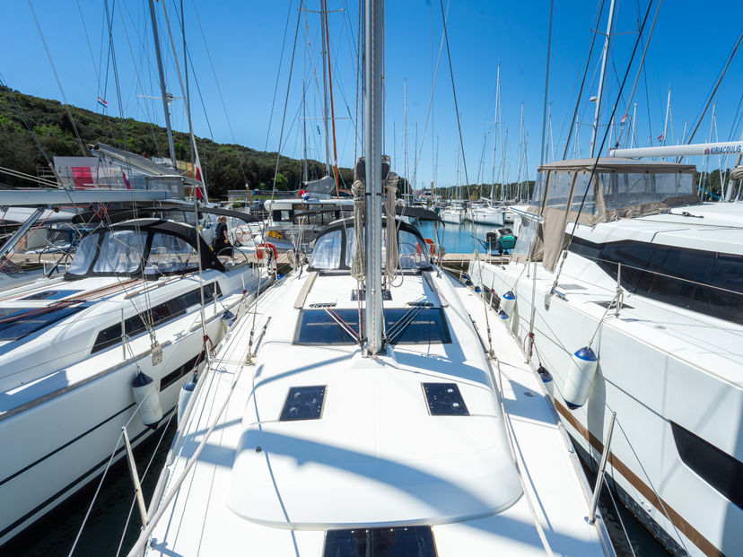 Dufour Yachts GRAND Apus