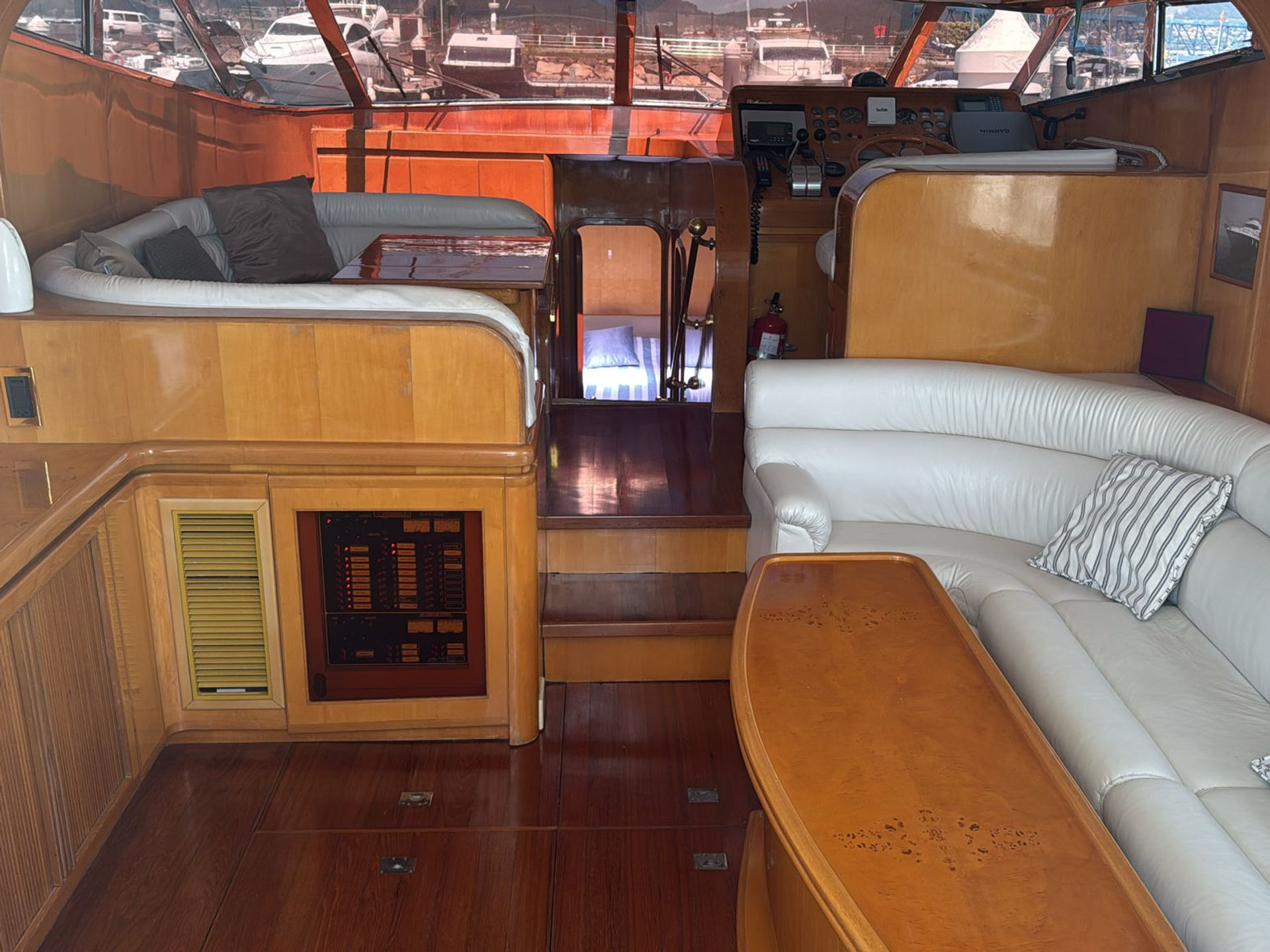 6551116460000102630_Johnson56_Interior.jpg