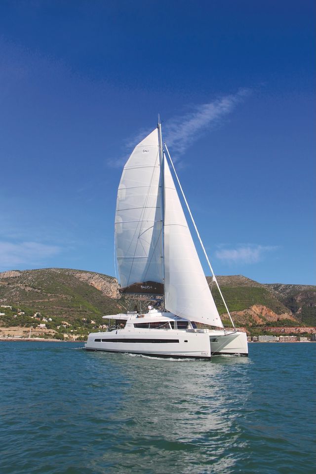 Bali Catamarans 5.4 Mastermind II