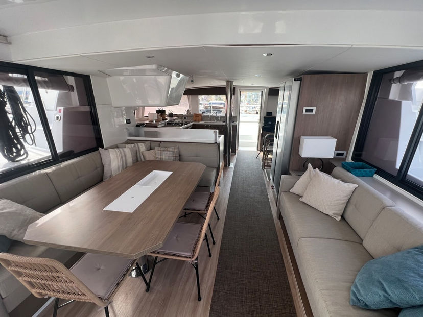 Bali Catamarans 4.4 Blue Diamond