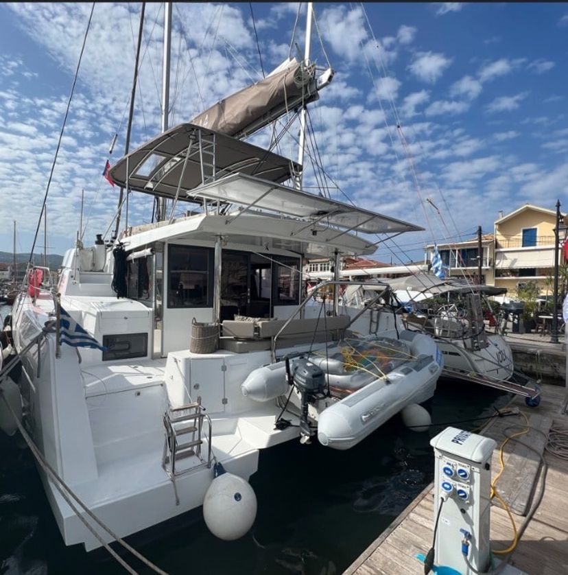 Bali Catamarans 4.4 Blue Diamond
