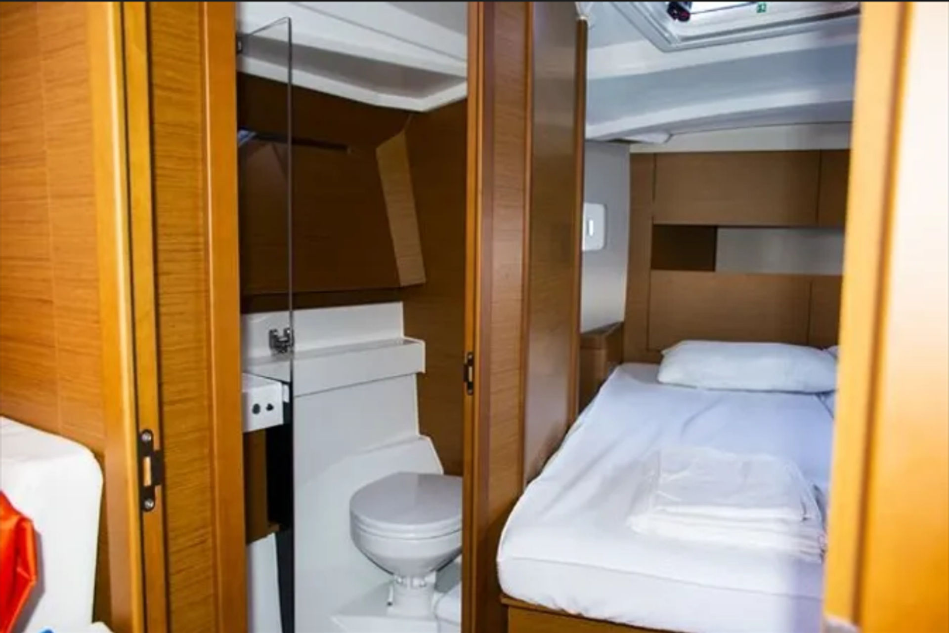 6583000400000101002_Interior_3.jpg