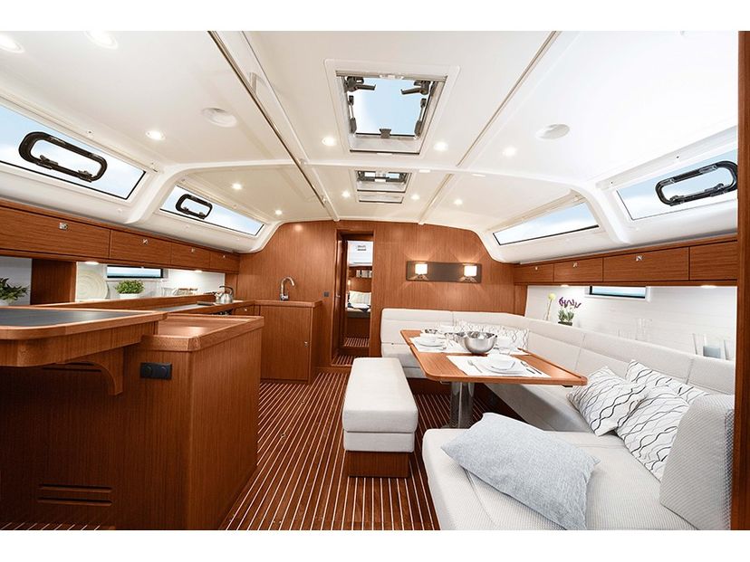 Bavaria Yachtbau CRUISER 51 India