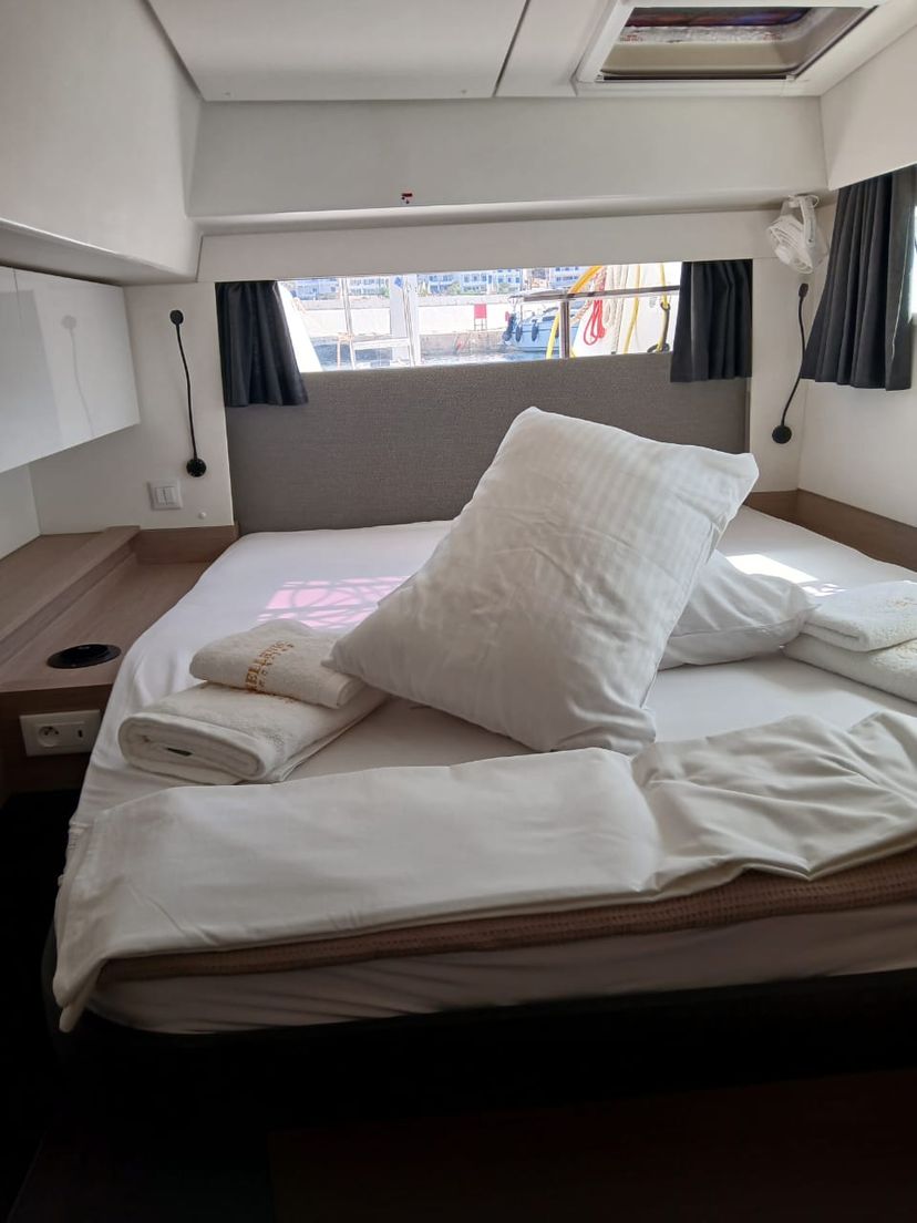 Fountaine Pajot 45 Kon-tiki