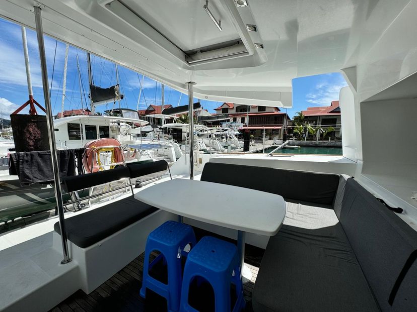 Lagoon 45 ZIL SEASHELL